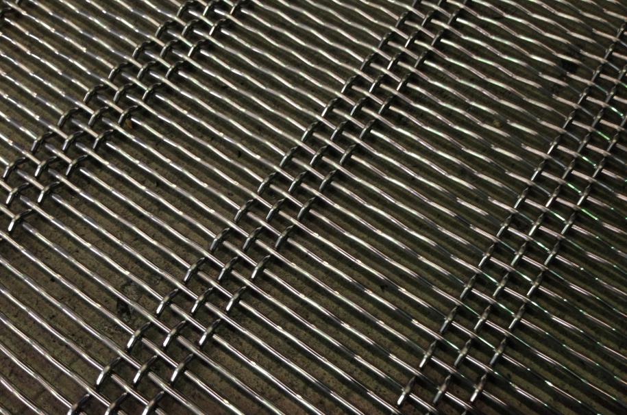 CroppedImage915606 Stainless Slotted Mesh1